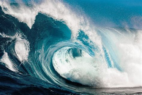 Rogue wave ahead | MIT News | Massachusetts Institute of Technology