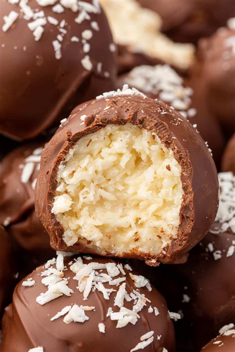 No Bake Chocolate Coconut Balls (only 6 ingredients!)