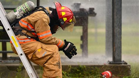 Evaluating firefighters for risk of developing PTSD
