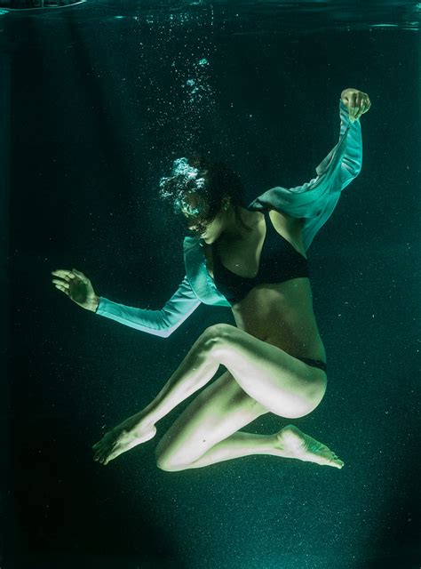 Mermaid Underwater Pictures | Download Free Images on Unsplash