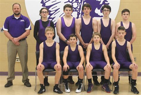 Middle school wrestling team | Sports | logandaily.com