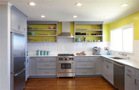 11 Trendy Ideas That Bring Gray and Yellow to the Kitchen