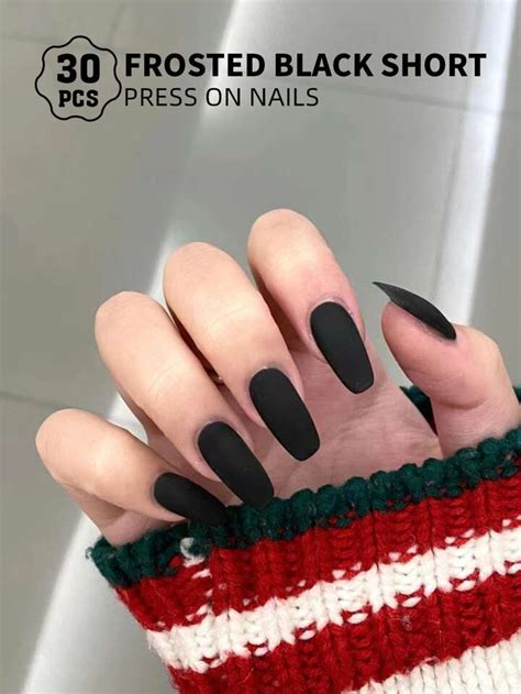 Top more than 156 best matte black nail polish - songngunhatanh.edu.vn