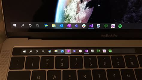 La Touch Bar de los MacBook funcionando en Windows 10, así lo han conseguido