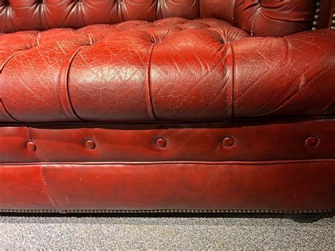 Red Leather Curved Sofa | Baci Living Room