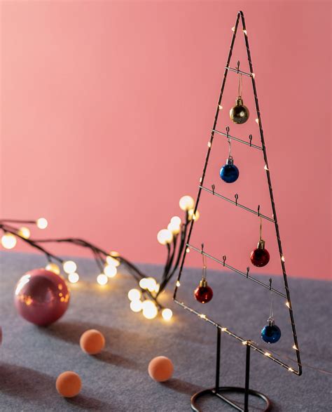 Metal Christmas Tree with LED Lights Neem - themasie.com