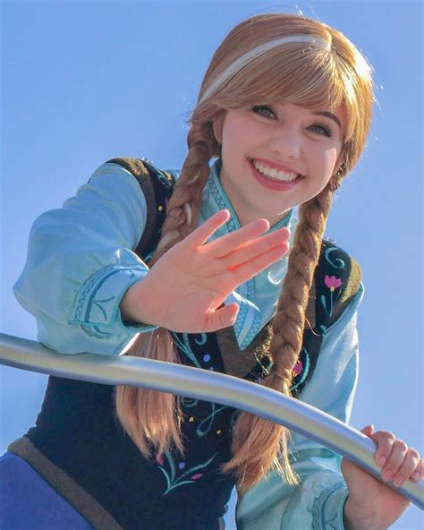 Anna Disney, Aurora Disney, Disney Time, Disney Fun, Disney World, Disneyland Face Characters ...