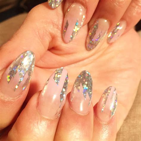 10 Stunning Fall Glitter Nail Colors You Need to Try Now!