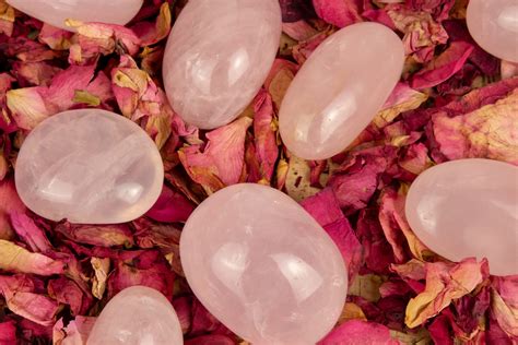 Rose Quartz Meanings and Crystal Properties - The Crystal Council