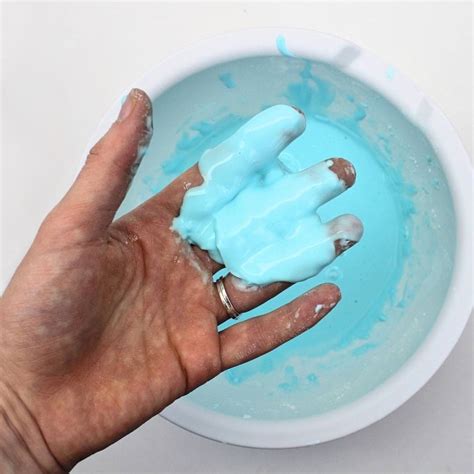 How to Make Oobleck - The Craft-at-Home Family