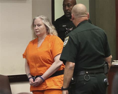 WWE Hall of Famer Tammy ‘Sunny’ Sytch Sentenced to 17 Years in Prison for Fatal DUI Crash | NTD