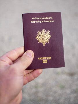 French Passport 2022