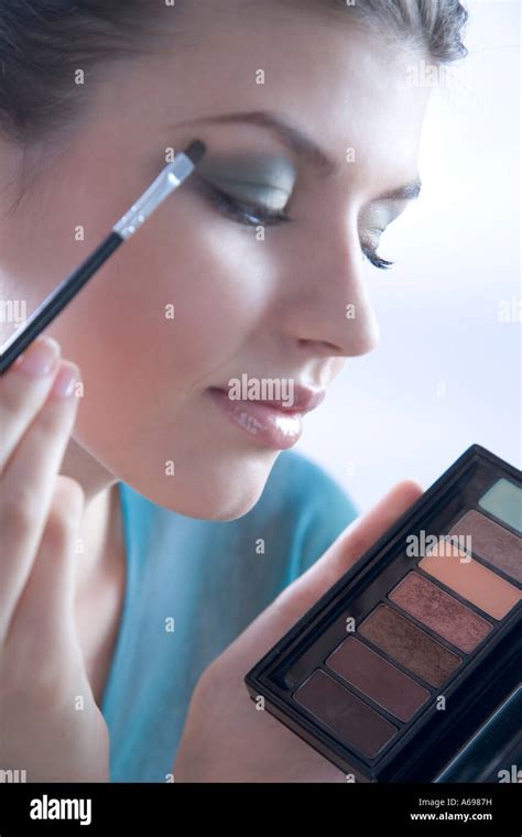 Putting green maintenance hi-res stock photography and images - Alamy