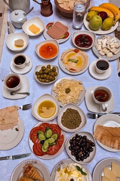 Food in Syria - 9 Most Popular Dishes | Very Hungry Nomads