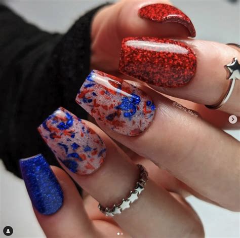 Show Your Patriotic Style with 40 American Flag Nail Designs - Red ...