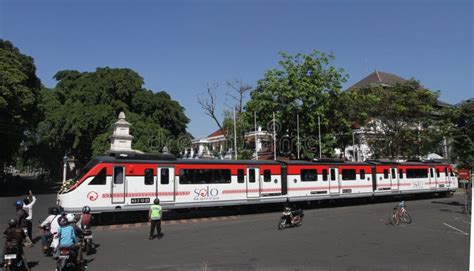 Railbus editorial image. Image of railway, indonesia - 31856050