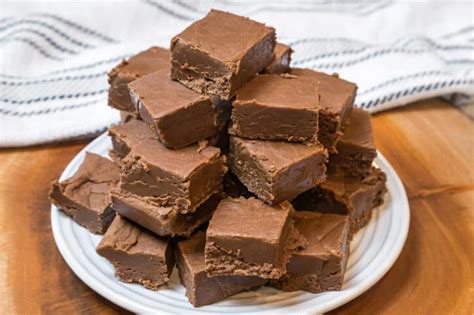 Easy Fantasy Fudge Recipe (Jet Puffed)