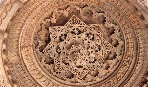 Carvings at Dilwara Temple, India : r/hinduism