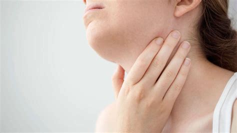 Goiter: 10 Goiter Symptoms