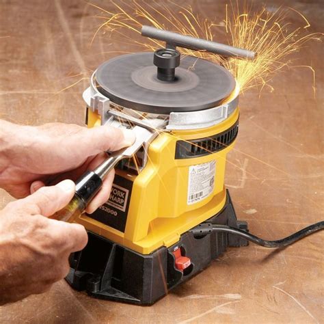 The Favorite Tools of Pro Tradespeople | Family Handyman