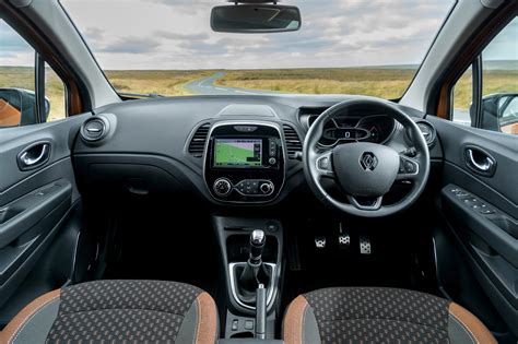 Renault Captur TCe 90 Iconic | Eurekar