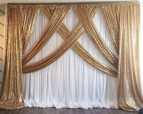 Elegant Gold and White Backdrop for Weddings