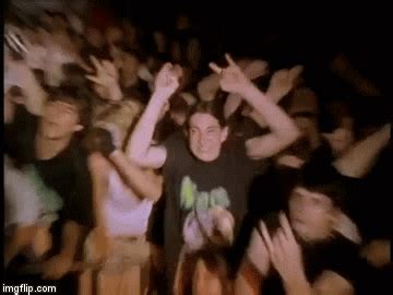 Mosh pit gif bad - miloonestop