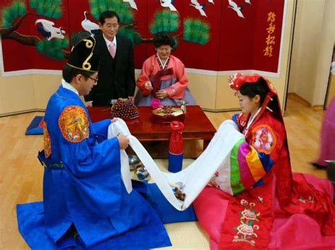 13 Steps in Traditional Wedding in Korea - Etiquette - Ceremony ...