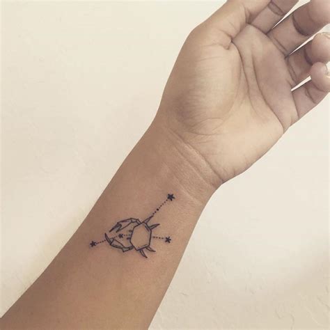 42 Unique Cancer Zodiac Tattoos For The Moonchild in 2021 | Cancer ...