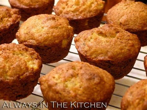 Dawna in the Kitchen: Banana Pineapple Muffins