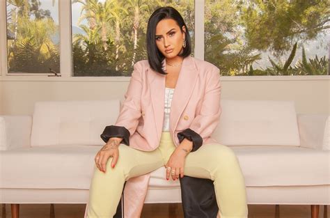 Demi Lovato Documentary 2021 : Demi Lovato Blazes Both Vogue Mexico & Paper Magazine ...
