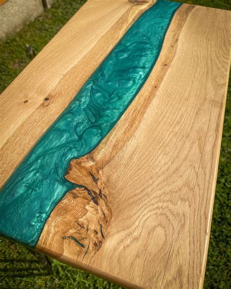 River side table made with oak wood and green colour epoxy – Artofit