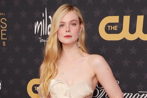 Elle Fanning Does Lace Dress on Critics Choice Awards Red Carpet 2023 ...