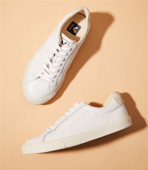 Best Simple and Plain Sneakers for Women | PS Fashion