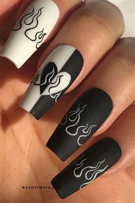 Best 5 Best Cute Black Acrylic Nails | Simple nails, Gel nails, Short acrylic nails designs