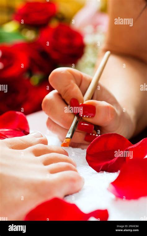 Pedicure spa chair hi-res stock photography and images - Alamy