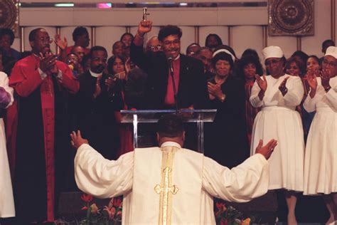 Grammy-winning gospel artist Andrae Crouch dies at 72 - Los Angeles Times