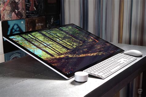 Microsoft's Surface Studio proves desktops can still be cool | Engadget