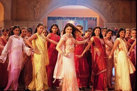 9 Bollywood Theme Party Dress Ideas for a Starry Night