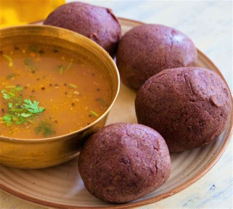 Top 25 Famous Food Items of the Karnataka Cuisine – The Strong Traveller