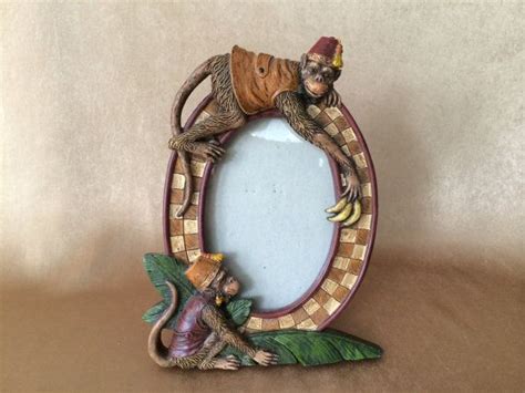 Monkey Photo Frame Fez Monkeys Vintage Monkey Resin Cast | Etsy | Oval photo frames, Photo frame ...