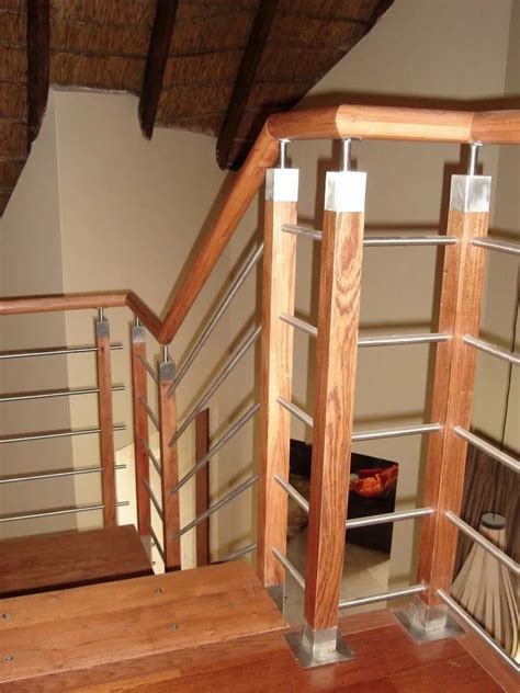 Silver Stainless Steel Modern Wooden Handrails at Rs 1900/feet in Chennai