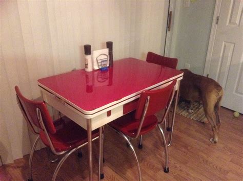 Refinished Craig's List 1940's porcelain table Vintage Dining Room, Vintage Table, Red And White ...