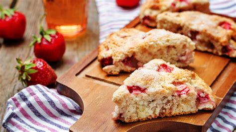 Lemon Strawberry Scones | Recipe - Rachael Ray Show