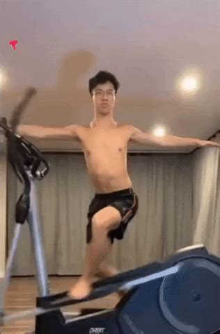 Gym-workout-fail GIFs - Get the best GIF on GIPHY
