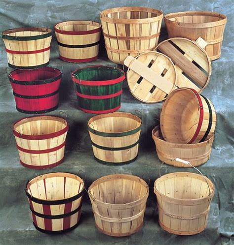 Bushel Baskets | Farm market ideas, Farmers market display, Produce baskets