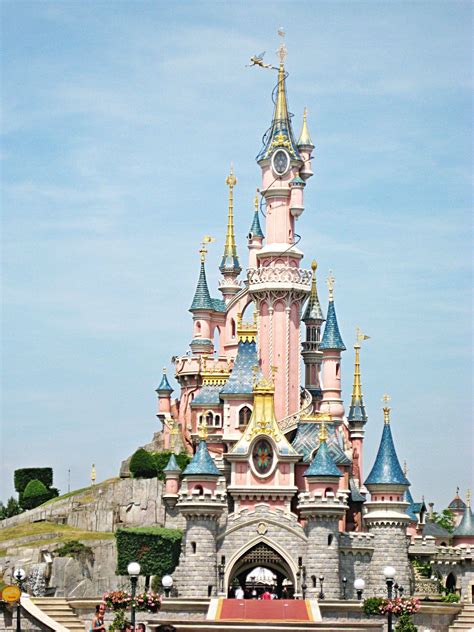 Castle Disneyland Paris Wallpapers - Wallpaper Cave