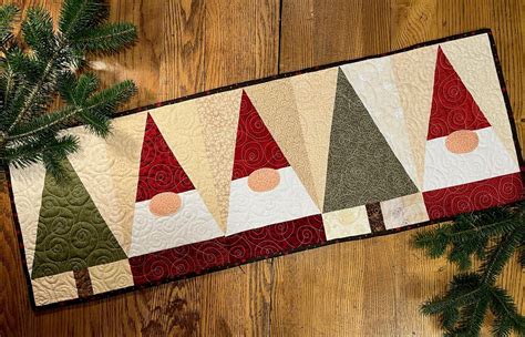 Balsam gnomes table runner quilt – Artofit