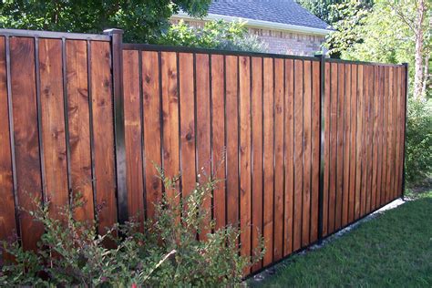 10+ Wood And Metal Fence Ideas – HomeDecorish