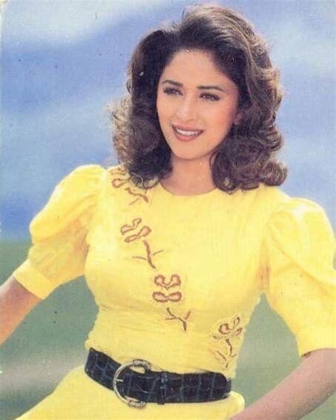 Madhuri Dixit Madhuri Dixit Haircut, Madhuri Dixit Hot, Bollywood Retro, Bollywood Girls ...